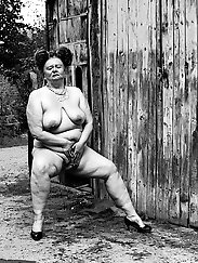 Old Nude Granny 70 YO: SSBBW Vyshyvanka Ukrainian Poses Shamelessly